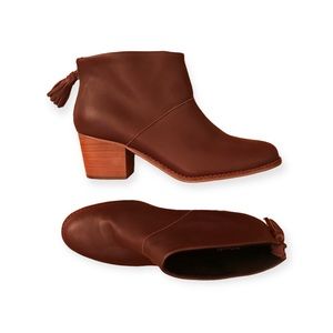 Tom’s Women's Maroon-Chunky Heels Ankle Boots